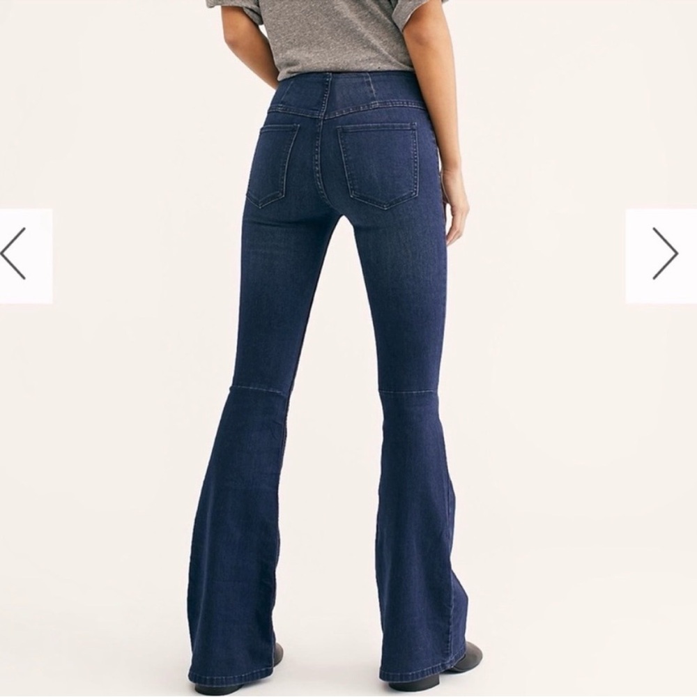Free People Penny Pull On Women's Flare Blue Jeans